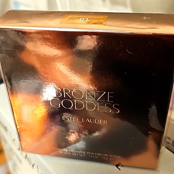 Estee Lauder bronze goddess powder bronzer - Picture 1 of 3